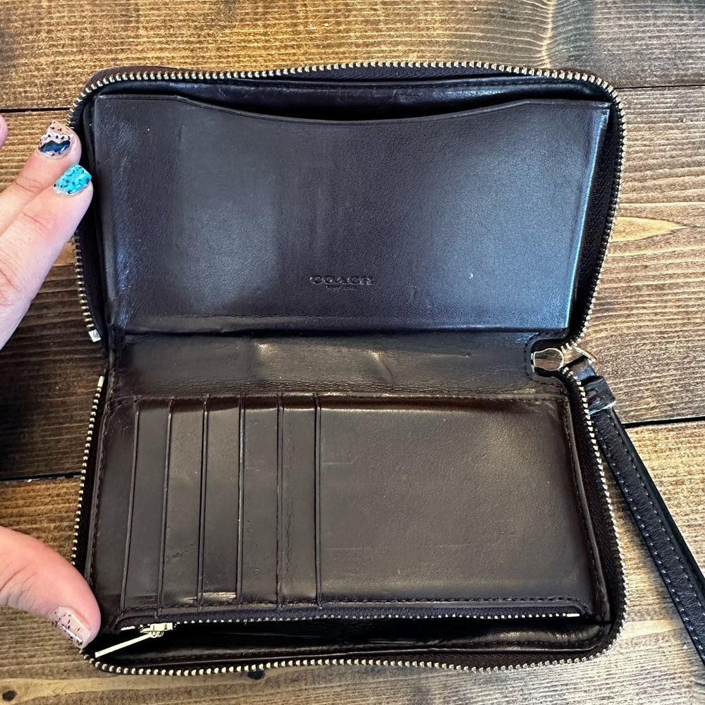 Coach Wallet - Picture 3 of 5